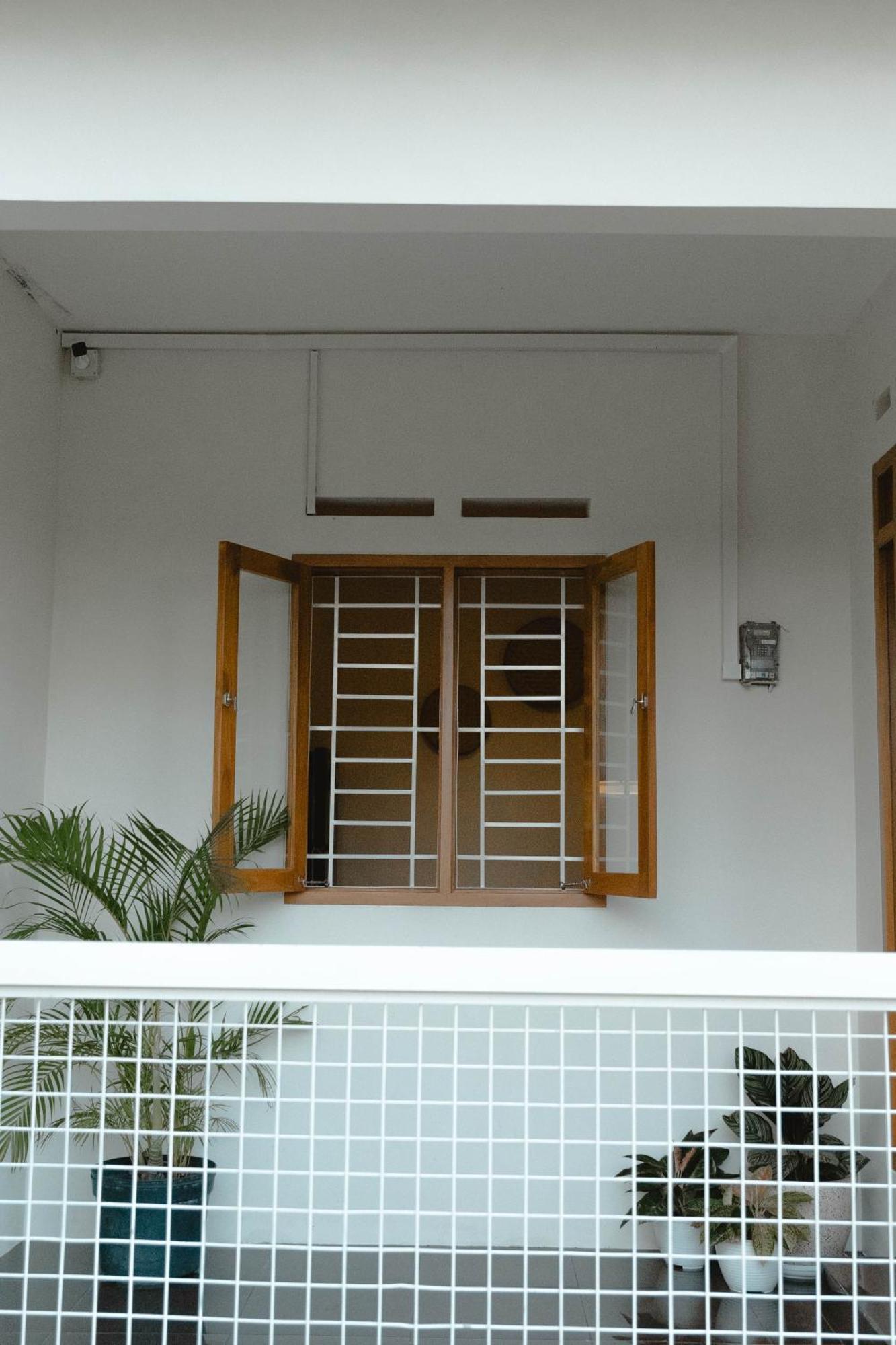 Ninap Hostel バニュワンギ エクステリア 写真